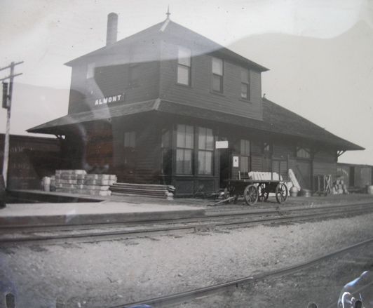 Almont Depot ` 1910